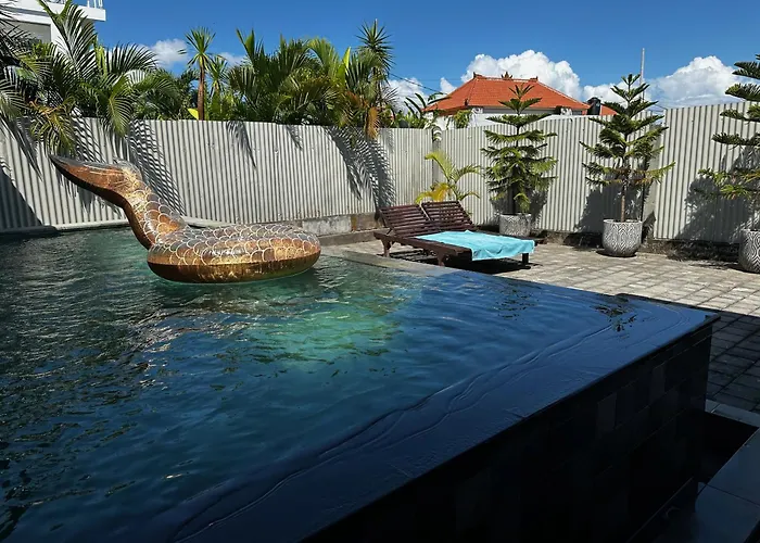 Villa Kayu Tulang